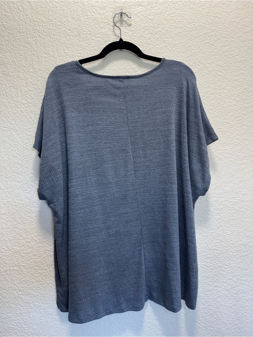 Cable & Gauge Blue Embroidered V-Neck Tunic Top - Picture 6 of 7
